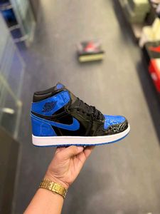 AIR JORDANS RETRO 1 PATENT