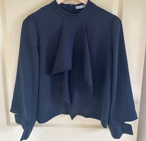 Women’s Black Top