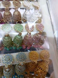 Premium Metal Jhumkas Set