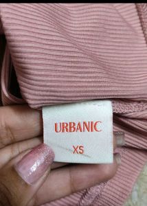 🌷Tank Top By URBANIC 🌷