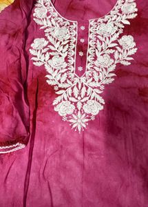 short kurti with thread detailing🤌🏻