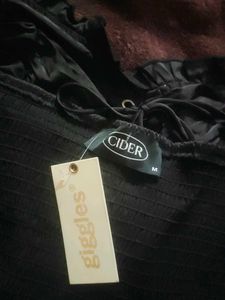 branded Chic Black Corset Style Top🎀🕸️