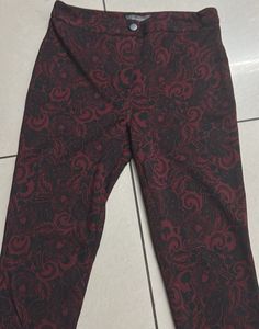 Patterned Skinny Pants