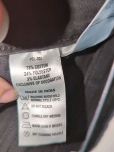 Women&#39;s Jeans