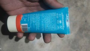 Pilgrim Brightening Gel Sunscreen