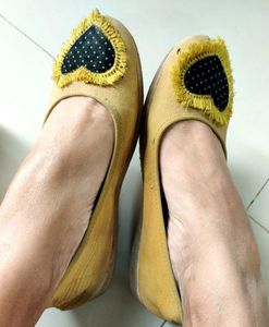 Cute Yellow Ballerinas(My Mostly U***)