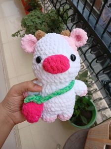 ₊˚⊹౨ cute crochet strawberry cow plushie ৎ ₊˚⊹