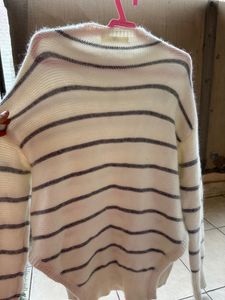 White Sweatshirt With Gray Strips