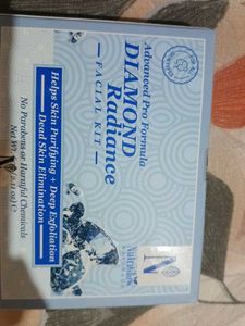 Naturist Diamond Radiance Skincare Set