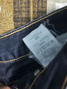 navy blue skirt