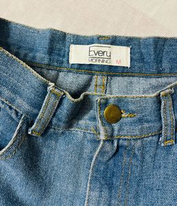 Frayed Hem Denim Mini Skirt