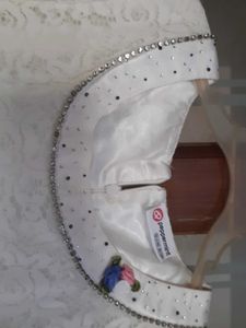 Elegant White Lace Dress