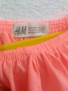 H&amp;M Cute Ruffled Top