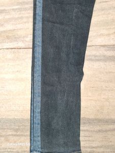 Stylish Jeans with Side Stripe