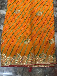 A Chiffon Saree With Blouse Piece
