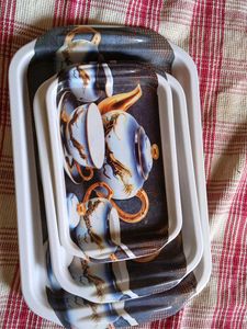 Tray