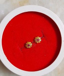 Beautiful New Flower Desine Studs