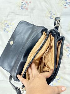 Lino Perros  Quilted Crossbody Bag