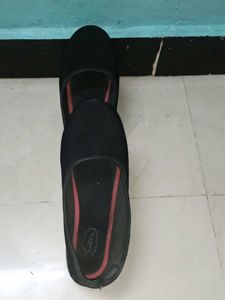 A Black Casual Shoe