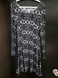 Patterned Long Sleeve Dress