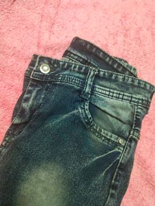 NARROW CUT JEANS