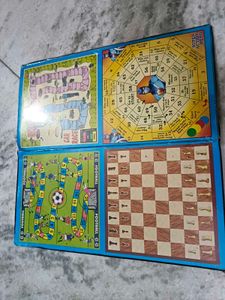 (Set Of 8) Magnetic Board Game