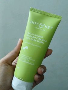Dot And Key Cica Facewash Sealed Pack