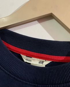 H&amp;M Sweatshirt