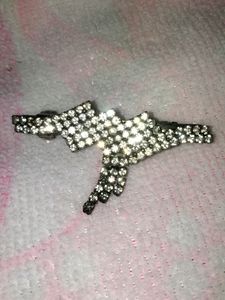 White Stone Long Hair Centre Clip