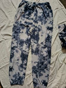 Tie-Dye Jogger Sweatpants with tshirt( M Size)