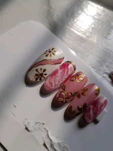 Pink Floral Press-On Nails