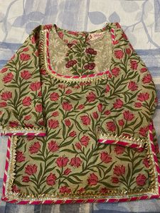 Girls Floral Print Kurta Set
