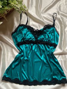 Slip / Cami ( Sleepwear )