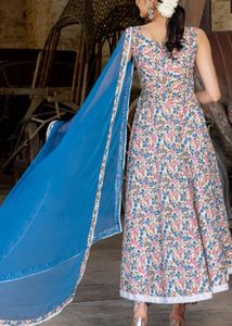 Floral Print Kurta with Dupatta