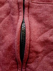 Giordano Men&#39;s Marron Wine Plain Hooded Sweatshirt
