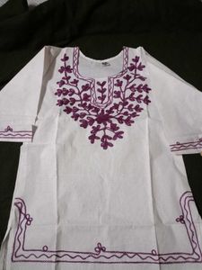 Very Elegant White Short Kurta Purple Embroidery