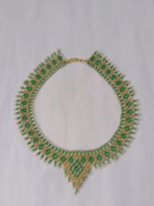 25.Green & Gold Seed Bead Necklac
