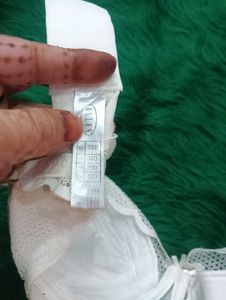 pedded 🇲🇾White Lace Bra