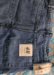 UNISEX STRAIGHT LEG JEANS