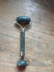 Jade Facial Roller