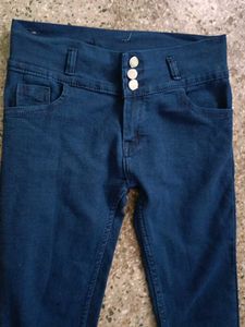 Women&#39;s Jeans