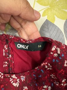 ONLY brand Top