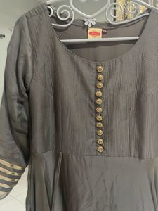 grey umbrella wid full length embroidery dupatta