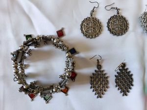 Set Of 6 Earrings And One Bracelet