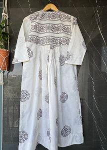 Elegant Cream Floral Print Kurta