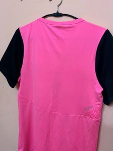 Sale❗️ Neon Pink &amp; Black Active Top