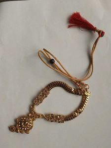 Elegant Gold-Tone Necklace