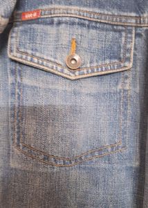 DENIM JACKET FOR THE STYLE AND FASHION..