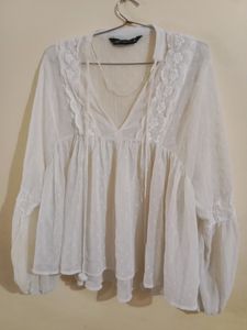 ZARA Sheer White Flowy Top Size M/L2