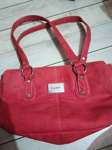 Red Plountit Shoulder Bag